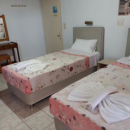 Amadeus Hawaii Apartments & Studios Sidárion Habitación foto