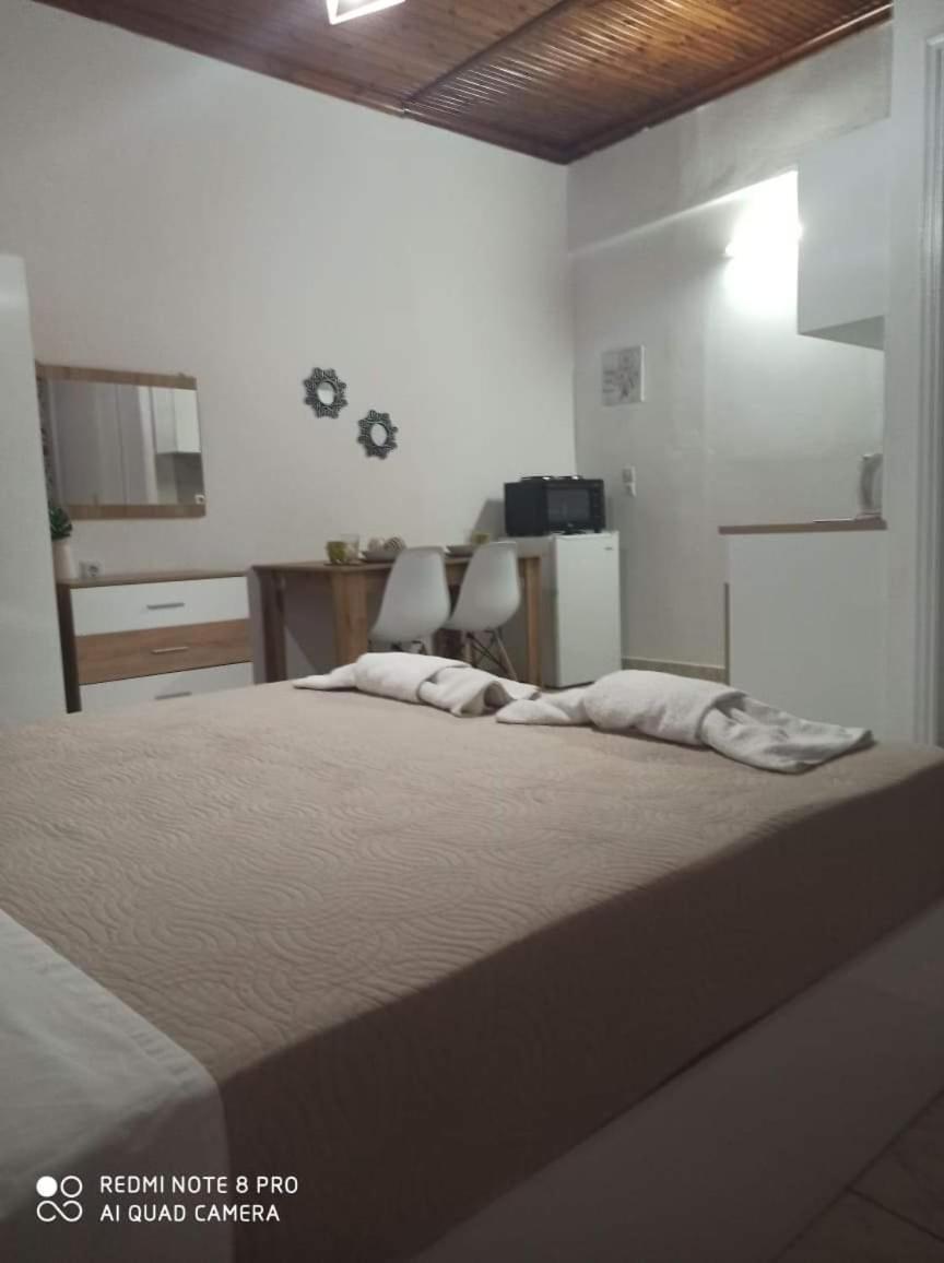 Amadeus Hawaii Apartments & Studios Sidárion Habitación foto