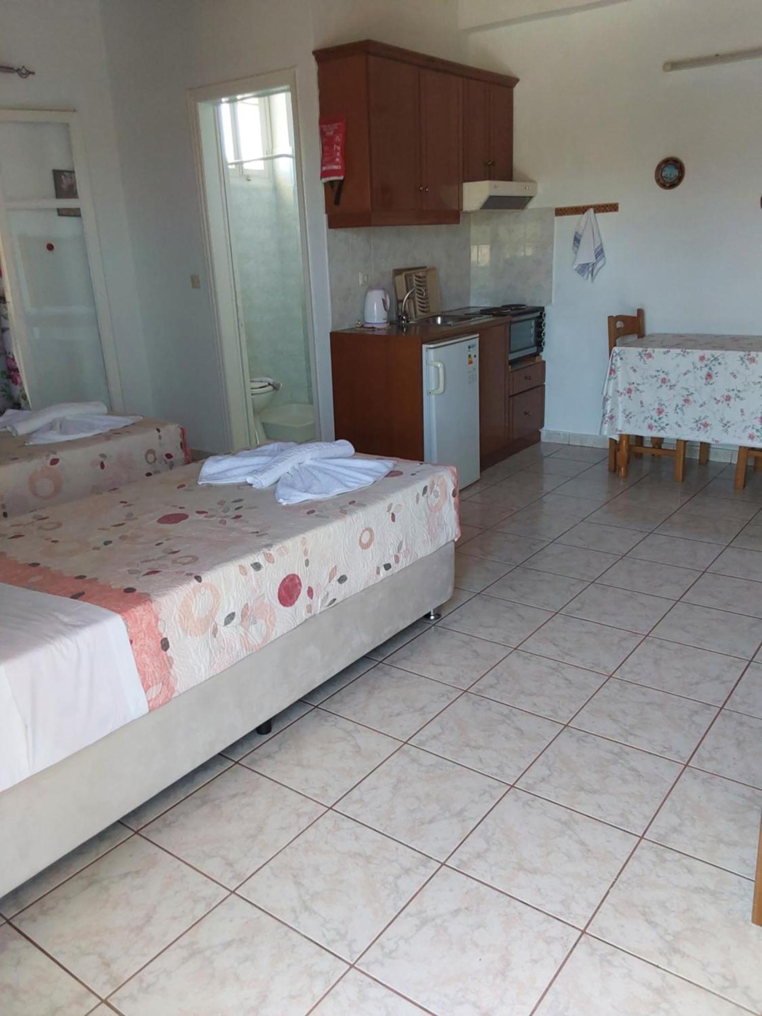 Amadeus Hawaii Apartments & Studios Sidárion Habitación foto